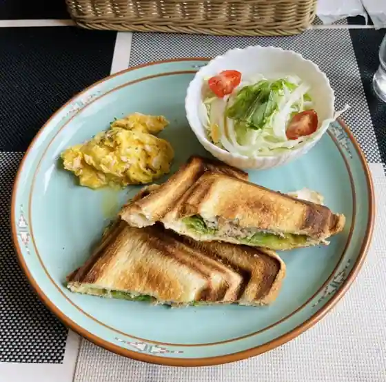 ジンジン 小矢部店