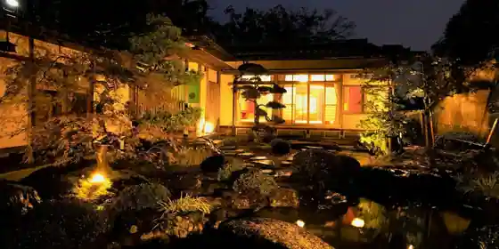 和美再美　石動　柏屋
