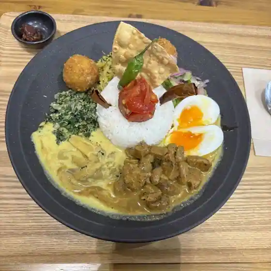 nilu curry