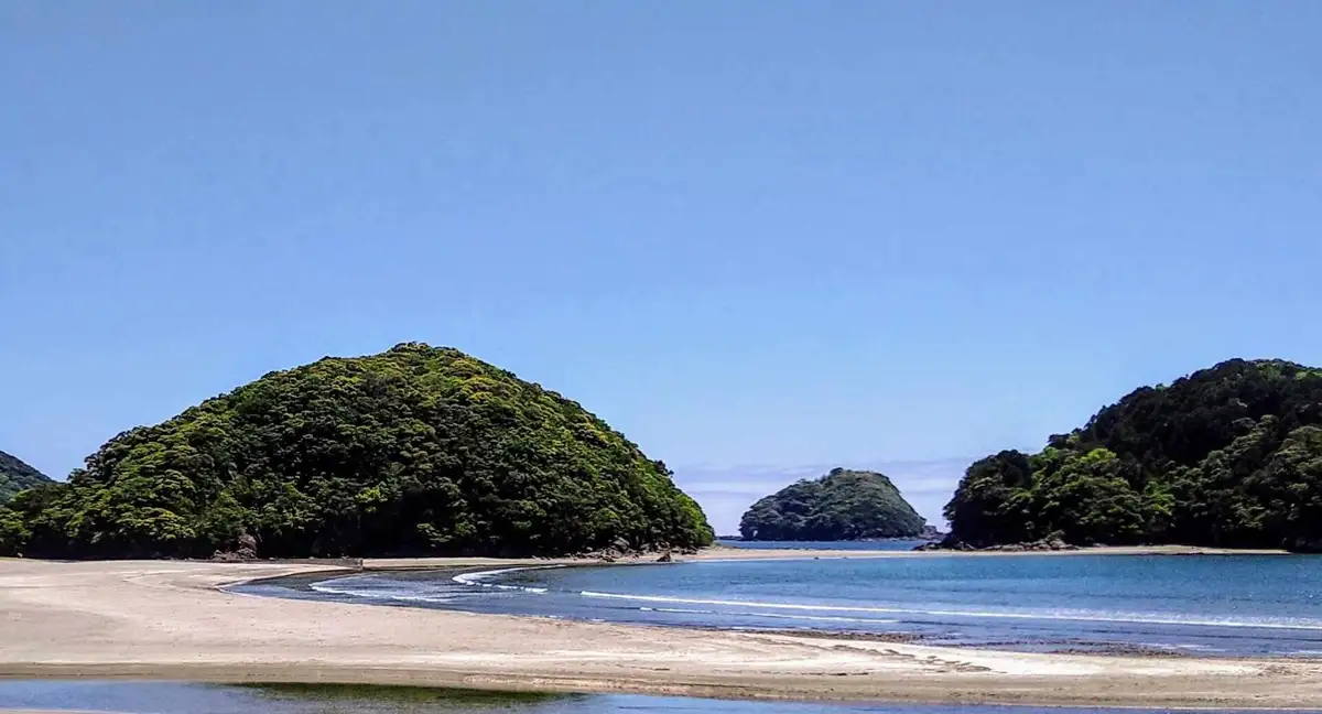 Shirahama Beach, Toyo