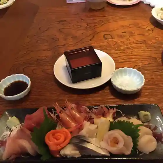 初音鮨