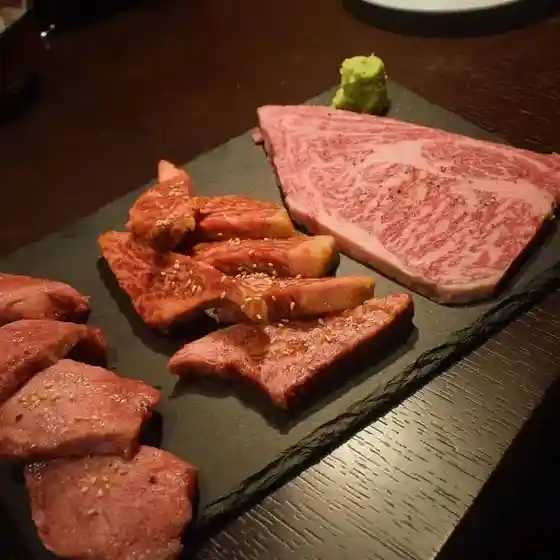 焼肉居酒屋 炭香