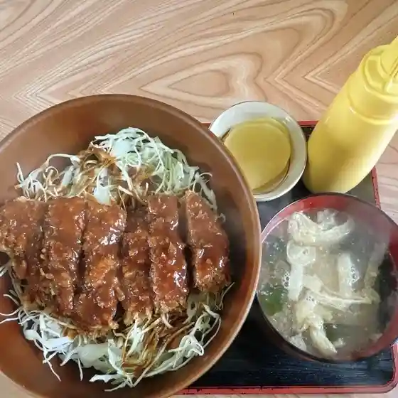 ドライブイン 鶴八
