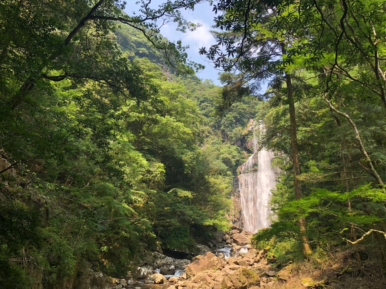 Yatogi Falls