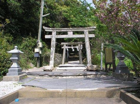Takuzudama Shrine
