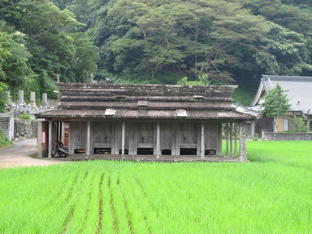Stone-Roofed Warehouses