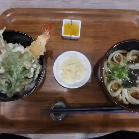 うどん ちとせ