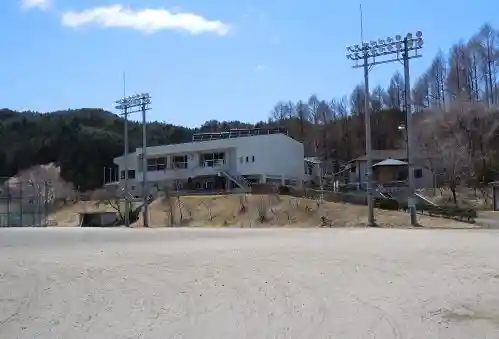 Urugi Tami Gu Land