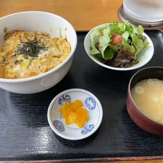 レストラン　チロル