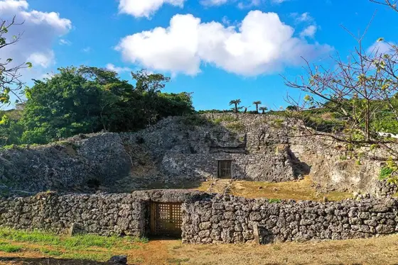 Yononushi Tomb