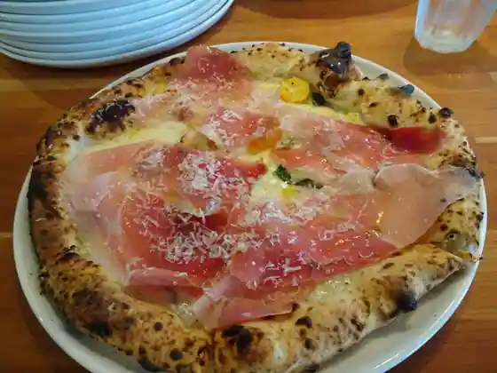 PIZZERIA POLIGNANO