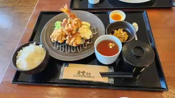 Teishoku Ura