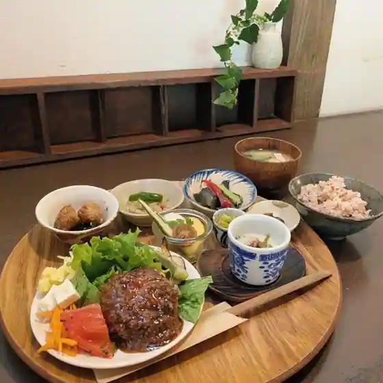 くらとくり