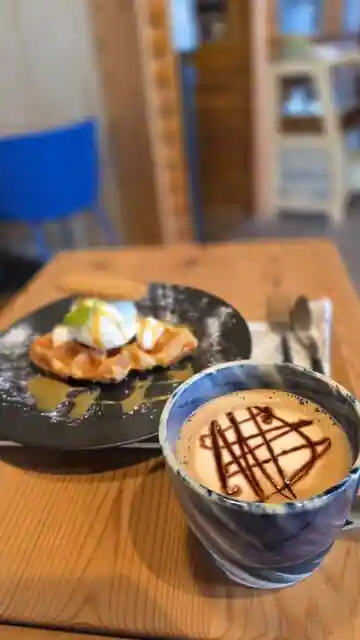 M LOG Ki To Cafe