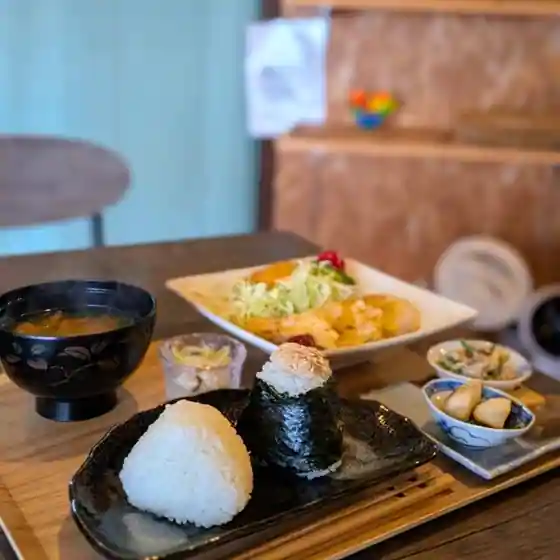 Beguru & Omusubi Ohana Musubi