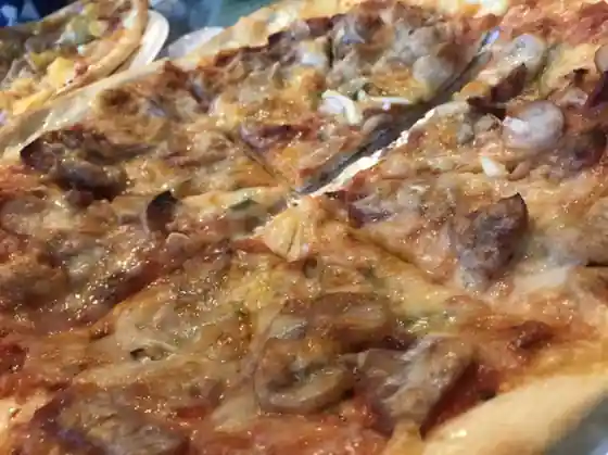 ピザハウス くじら