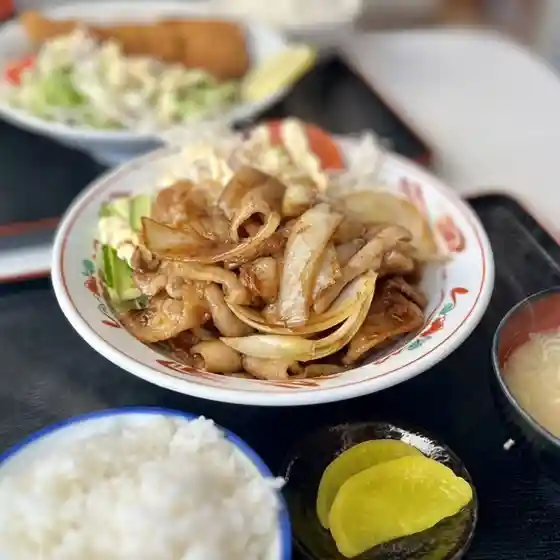 まる藤食堂