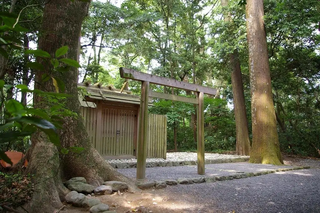 Kyu Gu Miyako Hime Shrine (Kugutsuhimejinja)