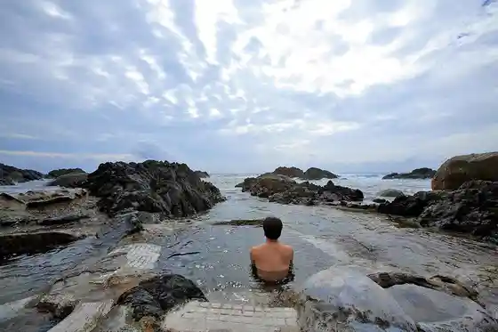 Hirauchi Undersea Onsen