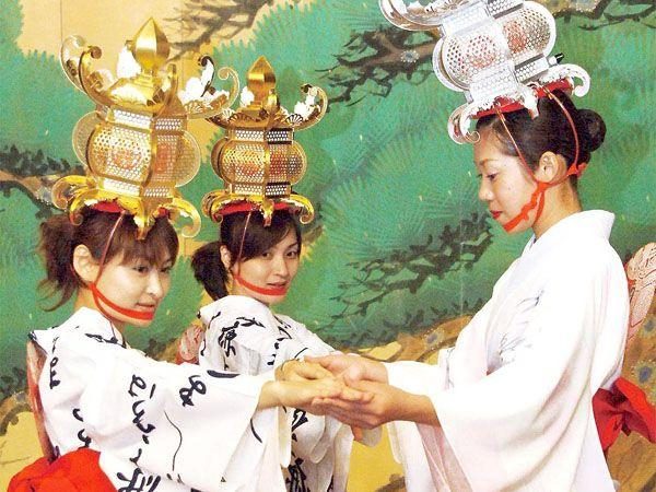 Yamaga Lantern Dance Experience