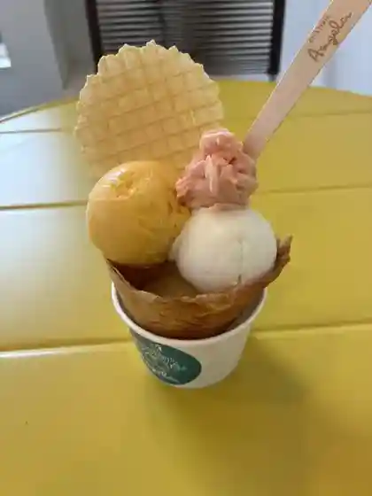 GELATERIA Angela