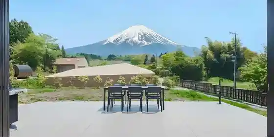 THE THIRD PLACE Mt. Fuji
