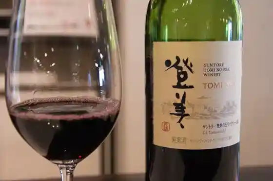 Santori Tomi No Oka Wainari