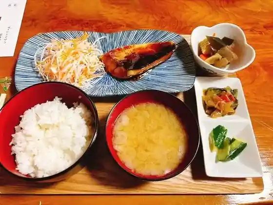 Tomoshibi Sato