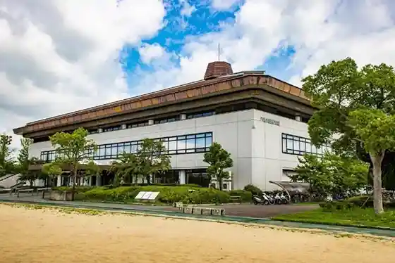 Yawata Tami Supotsu Park Gym