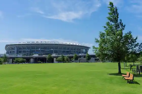Shin-Yokohama Park (Grass Square)