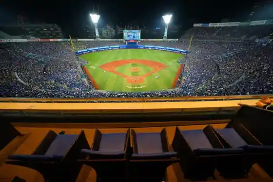 NISSAN STAR SUITES (Yokohama Stadium)