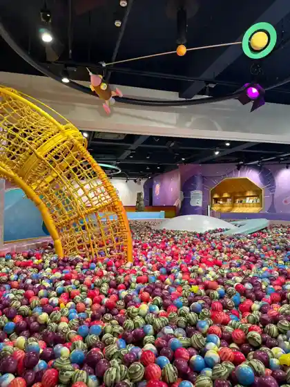 Hapipi Land Yokohama Asobiru Store