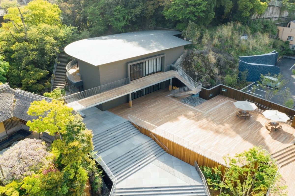 Manyo Park Yugawara Soyu Books and Retreat