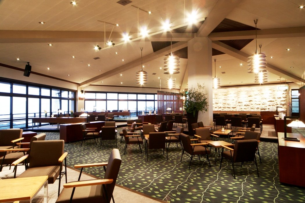 Anest Iwata Sky Lounge