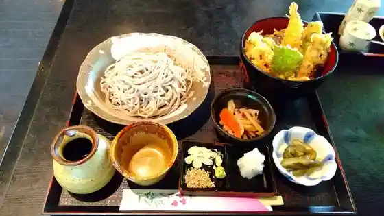 遊季亭まるふく
